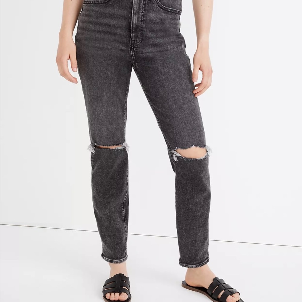 NWT Madewell Petite Momjean in Pennhurst Wash: Ripped Edition